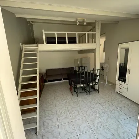 Apartment Studio Avec Piscine *
